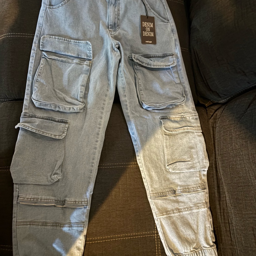 Women joggers new size large
